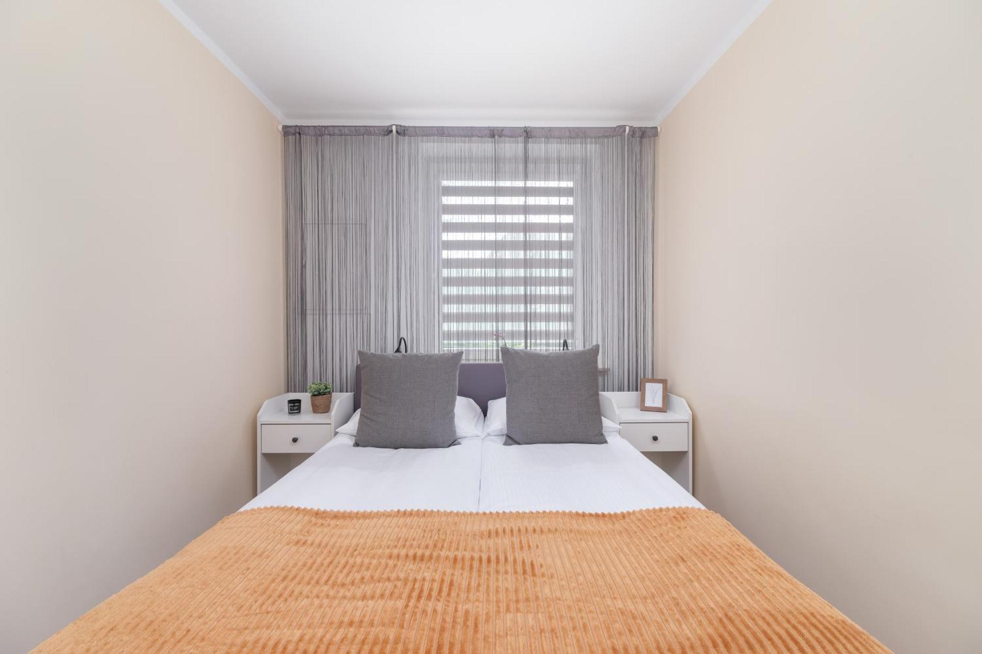 Cosy And Comfortable In By Renters