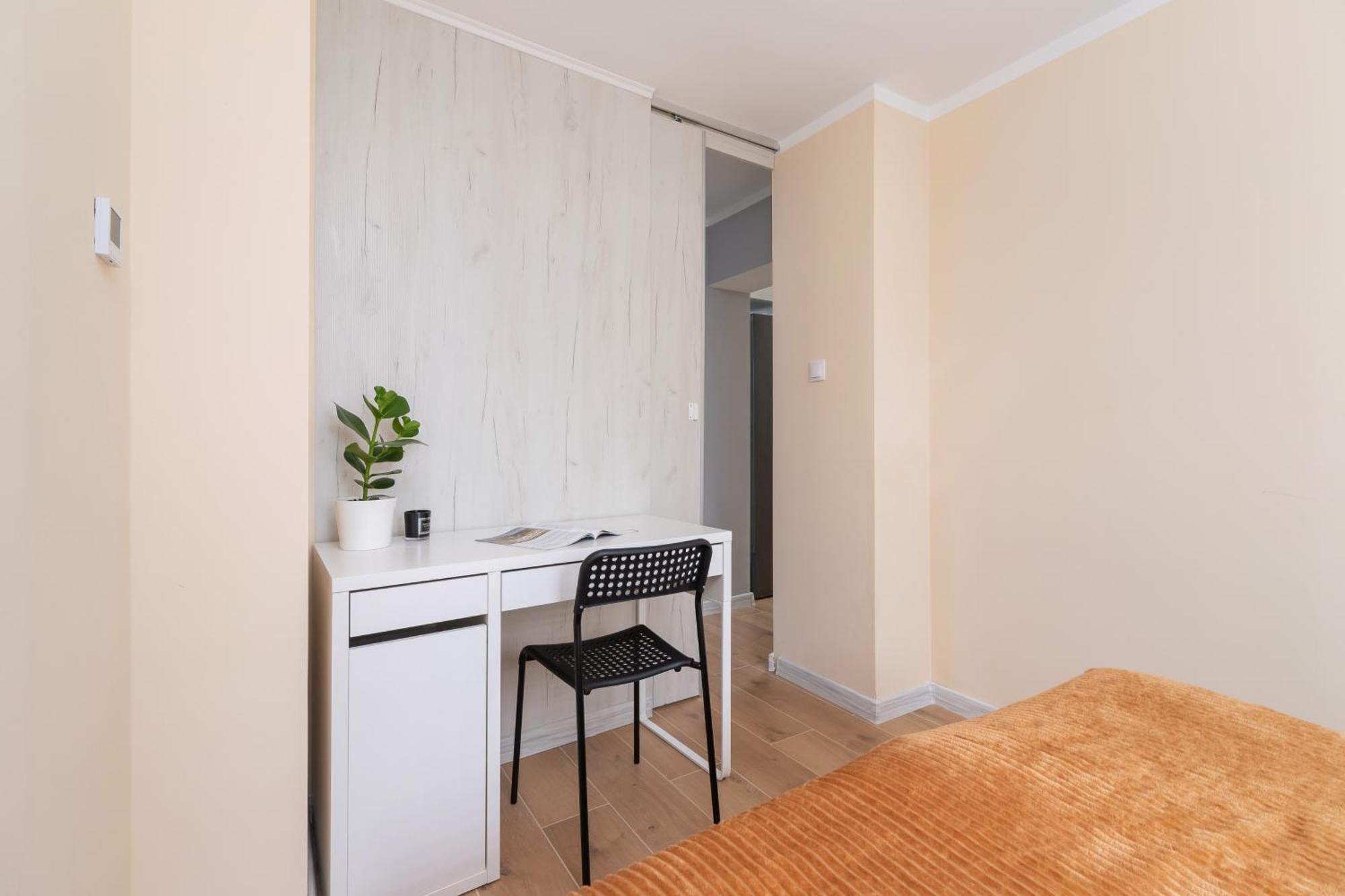 Cosy And Comfortable In By Renters